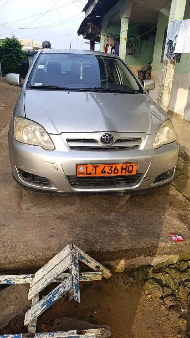 Toyota 115  année 2006  moteur diesel très silencieux  boite manuelle  clim congelcam🥶 volent direct  papier a jour  prix 2.400.000