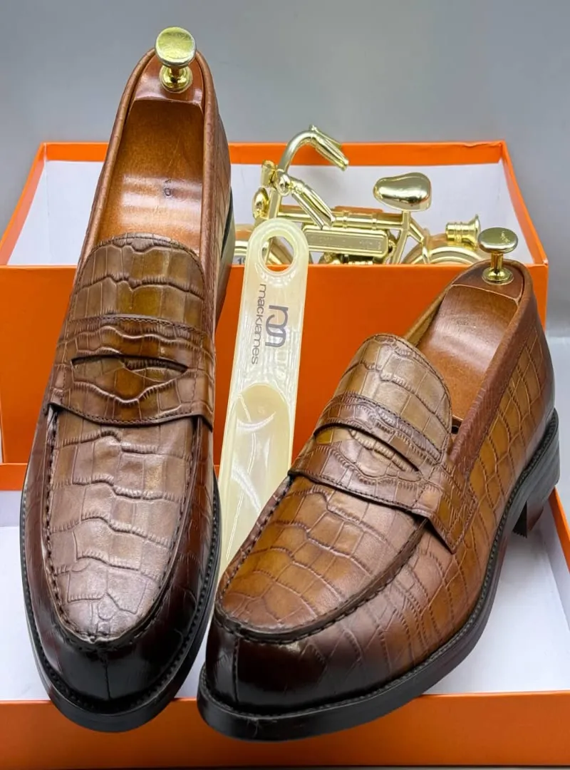 de l'entr... Enregistrer Fabrice shop est une boutique en ligne spécialisée dans la vente des vêtements de mode homme et femme. Et enfants Nous faisons également dans l'achat et la vente des marchandises en gros en Chine. Livraison possible dans toutes le