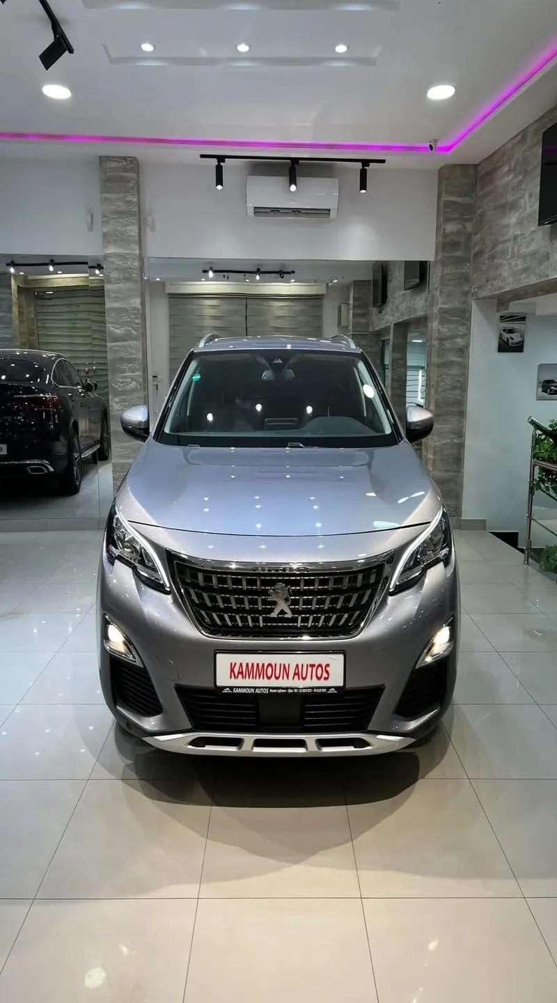 Vente voiture neuves partout au cameroun NB:payement avant réservation