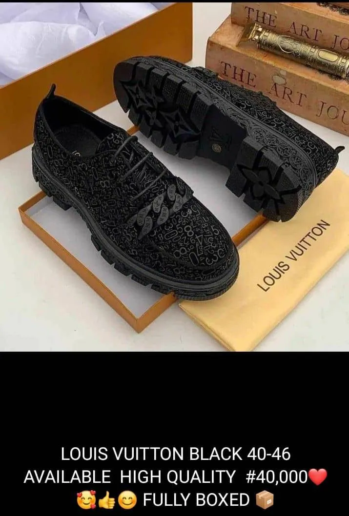 Vente des habits et chaussures hommes femmes et enfants en ligne 