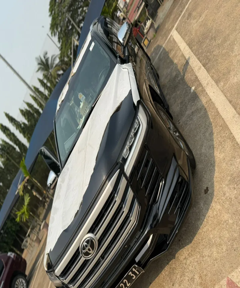 TOYOTA LANDCRUISER VXR ANNÉE 2024 TWIN TURBO À VENDRE DOUALA 